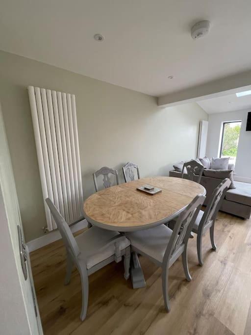 Newly Renovated 3 Bed Property - Countryside Views Dunstall Luaran gambar
