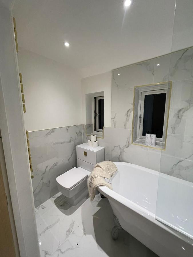 Newly Renovated 3 Bed Property - Countryside Views Dunstall Luaran gambar